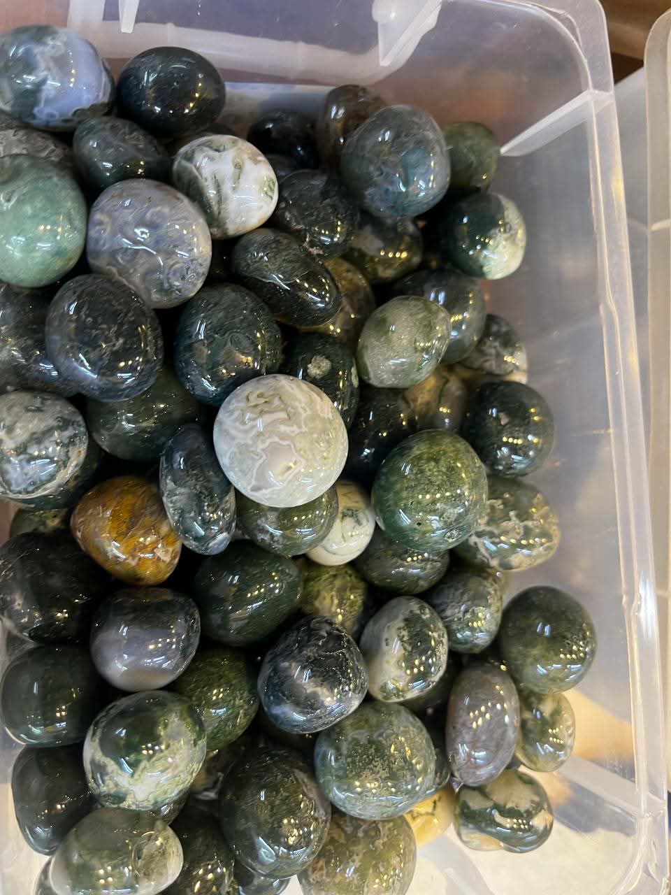 Moss agate tumble stone
